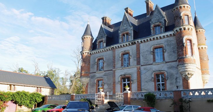Des passionnés de voitures rencontrent LABOISERIE | Association Petits